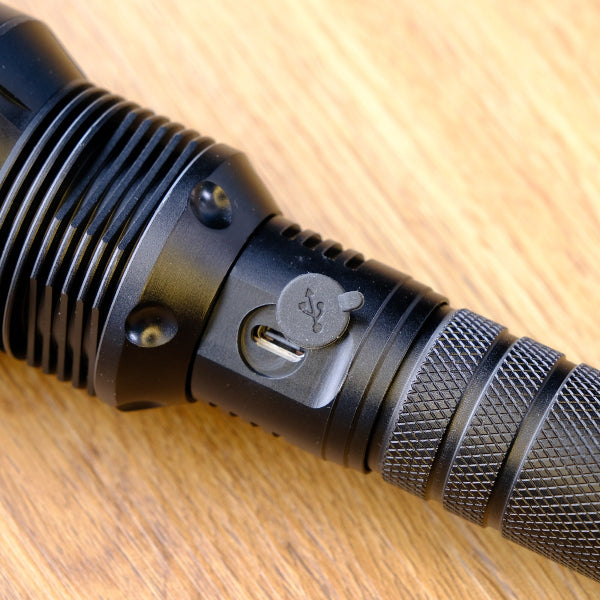 Lanternă LED Tactică 2000LM, USB, Zoom, Rezistenta la Apă