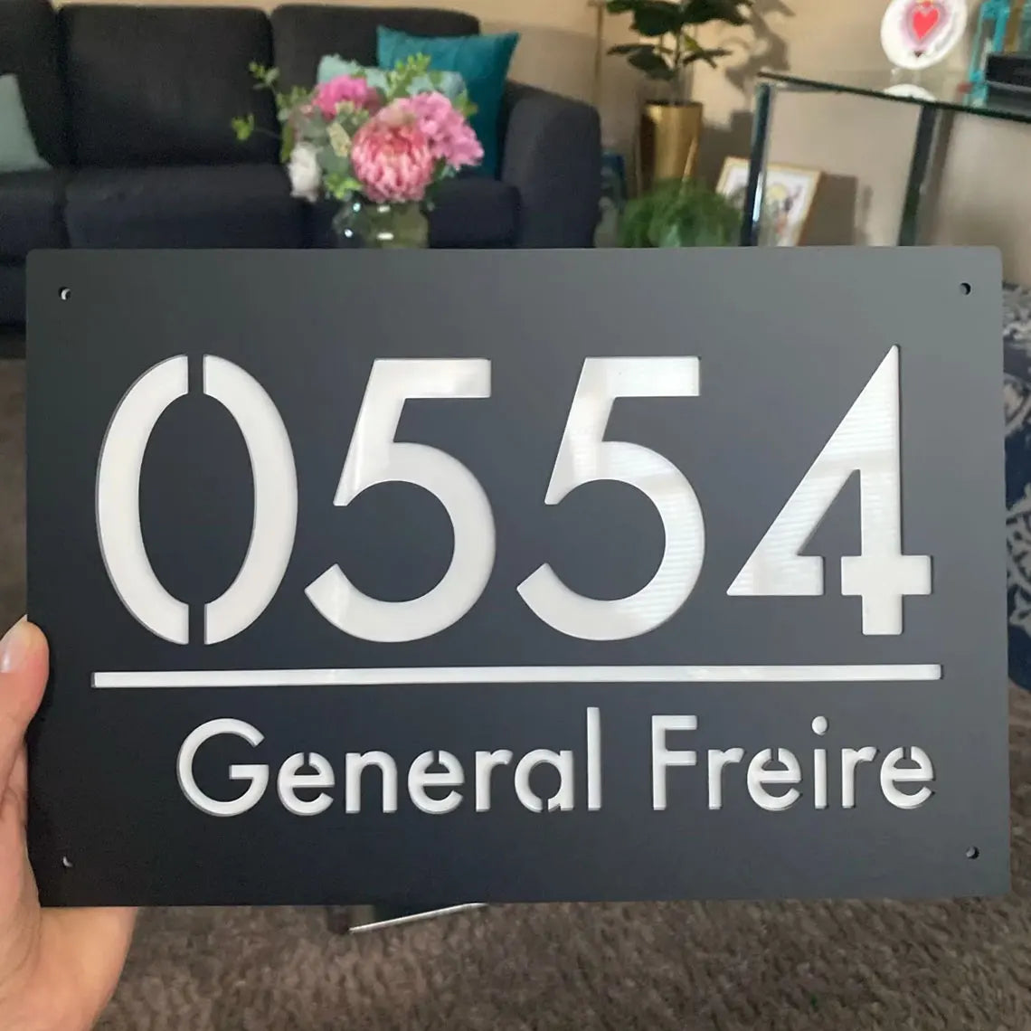 Placă Număr Casă Personalizat APF® – 3D Acrilic, Exterior, Stradal, Laser Cut cu LOGO Personalizat